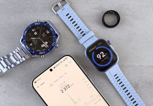Comparison graphic showing NFC vs. Bluetooth vs. UWB for sharing, tracking, and speed on smart devices.