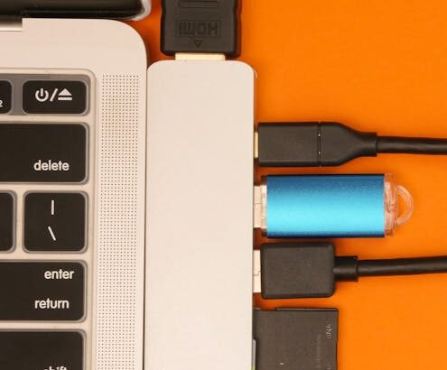 Illustration comparing USB-C vs Thunderbolt vs HDMI ports for choosing the right connection: a tech-savvy guide.